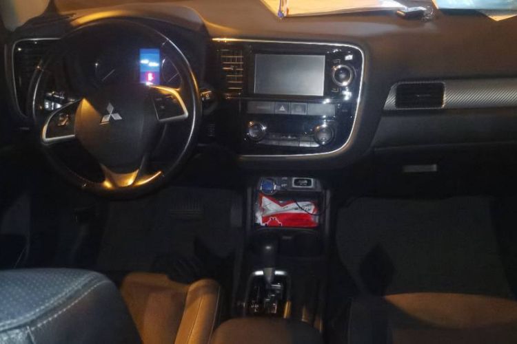 Used Mitsubishi Outlander 2014 2.4L 4x4 Deluxe Value Edition 5 Seats Left Front Headlight