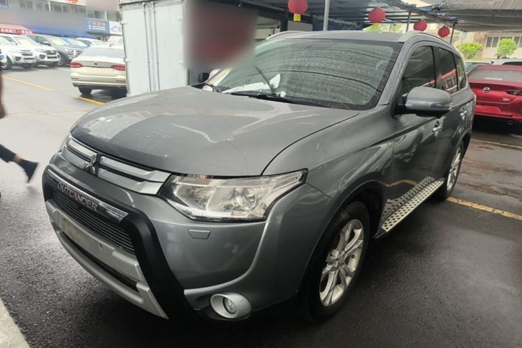 Used Mitsubishi Outlander 2014 2.4L 4x4 Deluxe Value Edition 7 Seats Guazi used car, China used car export, Used car for sale, Used  cars, Cheapest cars for sale