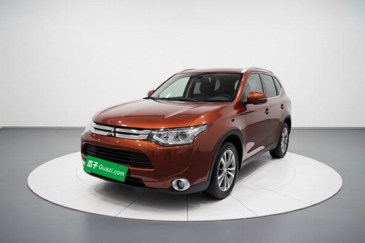 Used Mitsubishi Outlander 2014 2.4L 4x4 Deluxe Value Edition 5 Seats Guazi used car, China used car export, Used car for sale, Used cars, Cheapest cars for sale