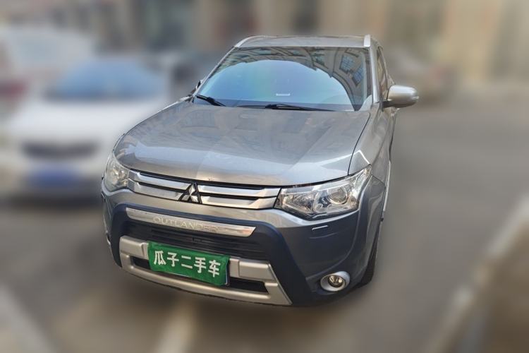 Mitsubishi Outlander 2014 2.4L 4x4 Deluxe Value Edition 5 Seats d’occasion Guazi used car, China used car export, Used car for sale, Used cars, Cheapest cars for sale