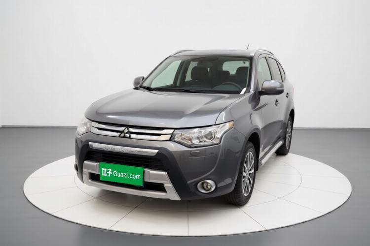 Mitsubishi Outlander 2014 2.4L 4x4 Deluxe Value Edition 5 Seats с пробегом Guazi used car, China used car export, Used car for sale, Used cars, Cheapest cars for sale