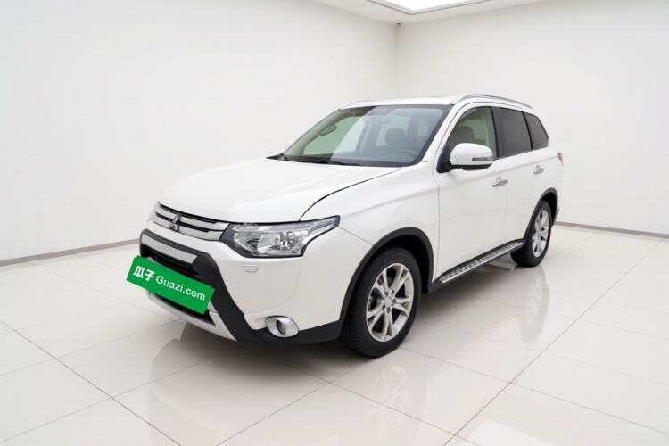 Used Mitsubishi Outlander 2014 2.4L 4x4 Deluxe Value Edition 5 Seats Guazi used car, China used car export, Used car for sale, Used  cars, Cheapest cars for sale
