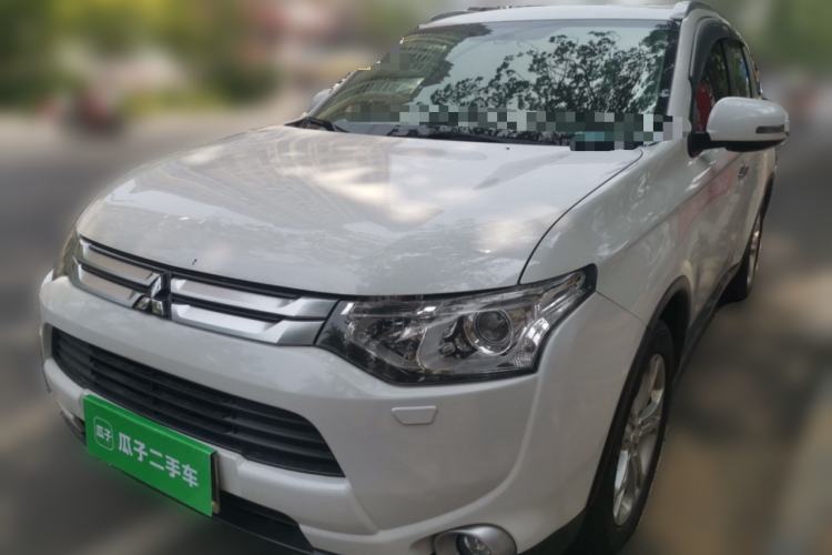 Used Mitsubishi Outlander 2014 2.4L 4x4 Deluxe Value Edition 5 Seats Guazi used car, China used car export, Used car for sale, Used cars, Cheapest cars for sale