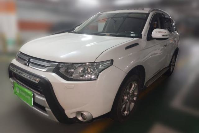 Used Mitsubishi Outlander 2014 2.4L 4x4 Deluxe Value Edition 5 Seats