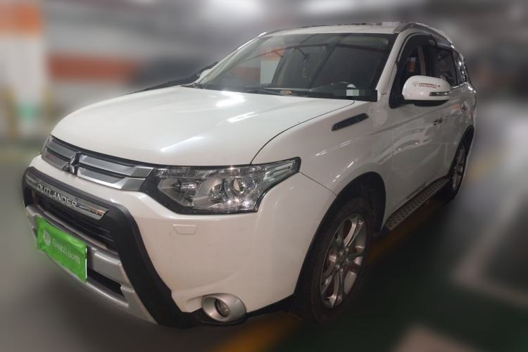 Used Mitsubishi Outlander 2014 2.4L 4x4 Deluxe Value Edition 5 Seats Guazi used car, China used car export, Used car for sale, Used  cars, Cheapest cars for sale