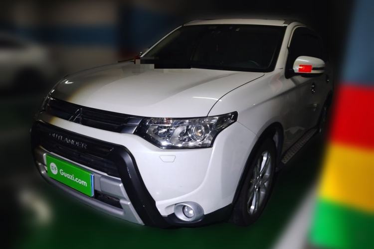 Used Mitsubishi Outlander 2014 2.4L 4x4 Deluxe Value Edition 5 Seats Guazi used car, China used car export, Used car for sale, Used  cars, Cheapest cars for sale