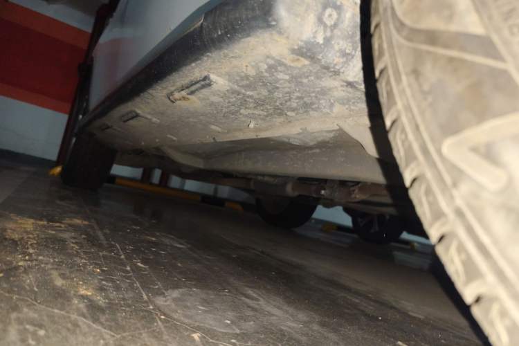 Used Mitsubishi Outlander 2014 2.4L 4x4 Deluxe Value Edition 5 Seats Chassis Front Right