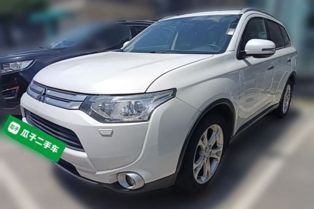 Used Mitsubishi Outlander 2014 2.4L 4x4 Deluxe Value Edition 5 Seats