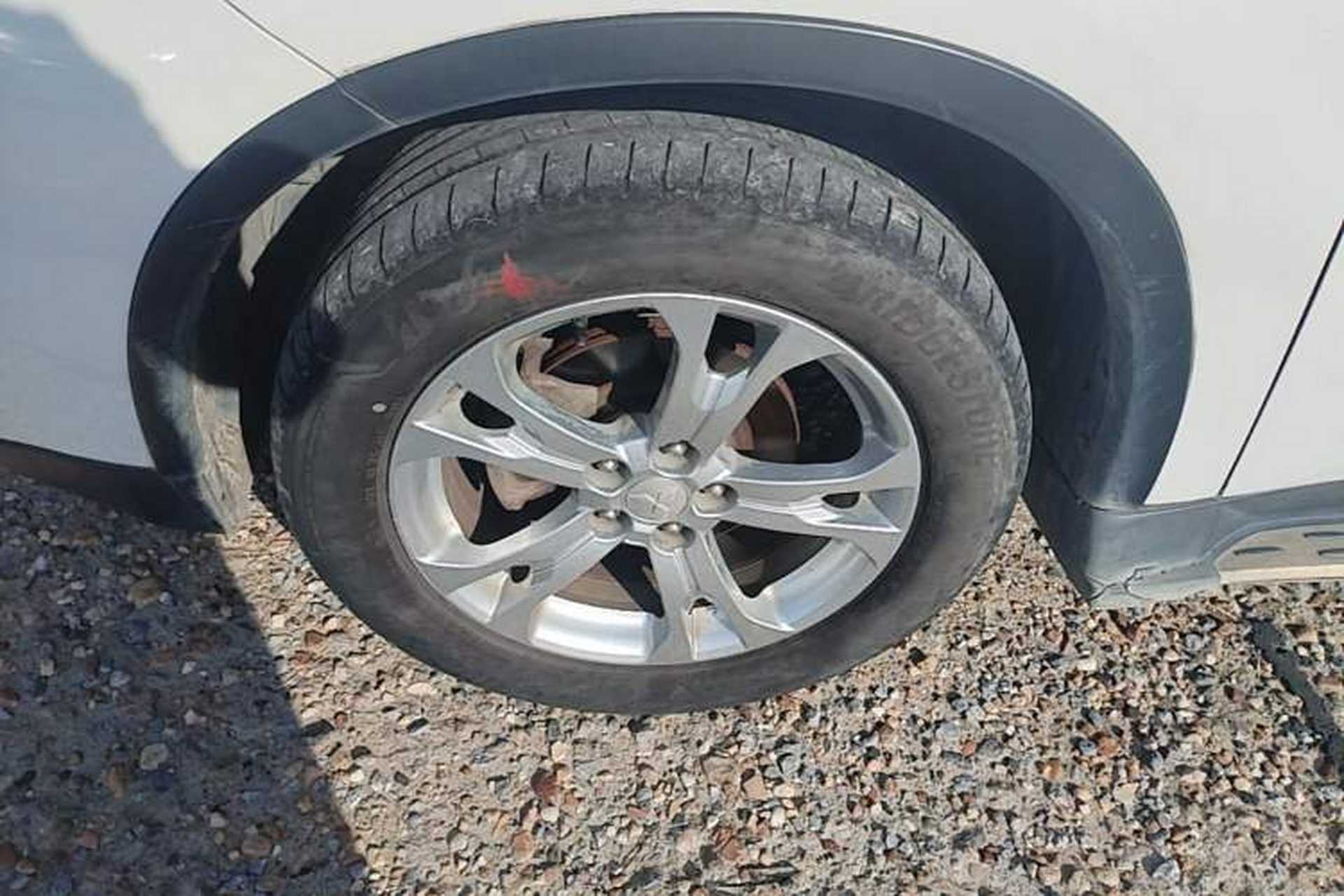 Used Mitsubishi Outlander 2014 2.4L 4x4 Deluxe Value Edition 5 Seats Exterior 4