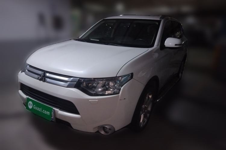 Used Mitsubishi Outlander 2014 2.4L 4x4 Deluxe Value Edition 7 Seats Guazi used car, China used car export, Used car for sale, Used cars, Cheapest cars for sale