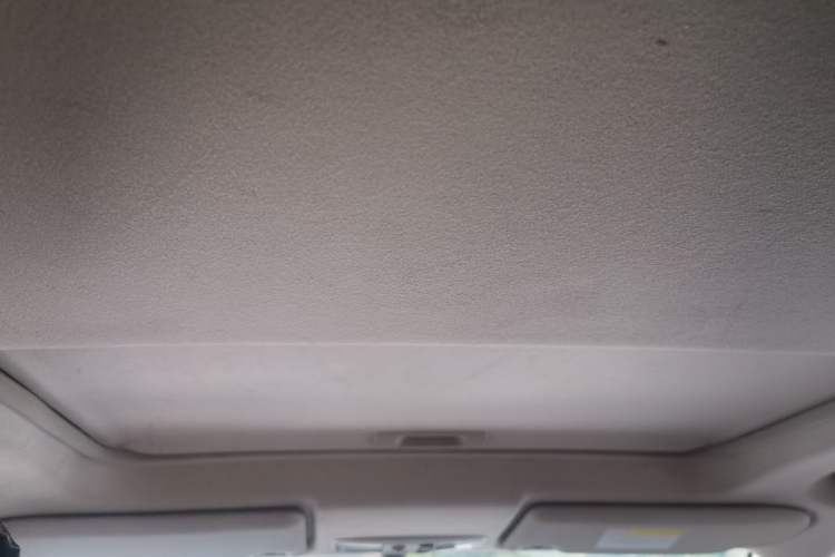 Used Mitsubishi Outlander 2014 2.4L 4x4 Deluxe Value Edition 5 Seats Headliner