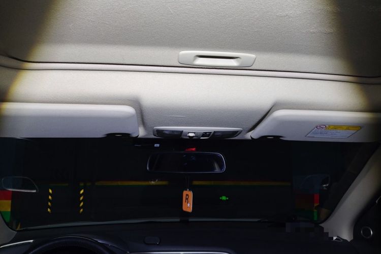 Used Mitsubishi Outlander 2014 2.4L 4x4 Deluxe Value Edition 5 Seats Headliner