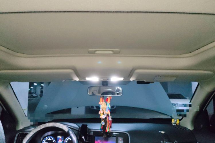 Used Mitsubishi Outlander 2014 2.4L 4x4 Deluxe Value Edition 5 Seats Headliner