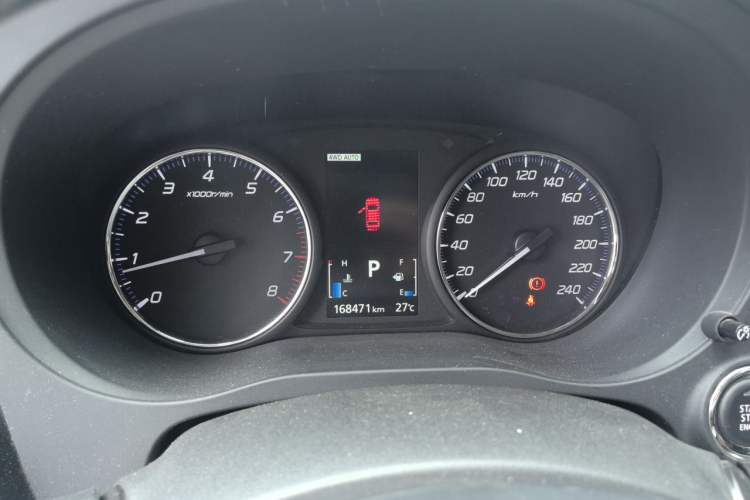 Used Mitsubishi Outlander 2014 2.4L 4x4 Deluxe Value Edition 5 Seats Instrument Cluster