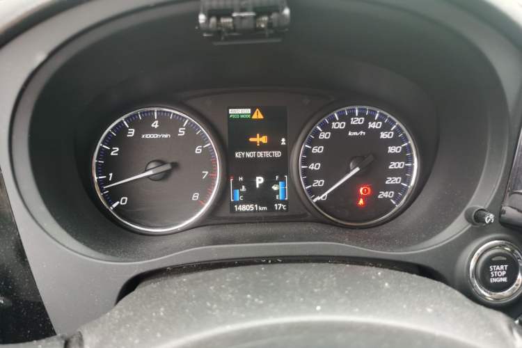 Used Mitsubishi Outlander 2014 2.4L 4x4 Deluxe Value Edition 5 Seats Instrument Cluster