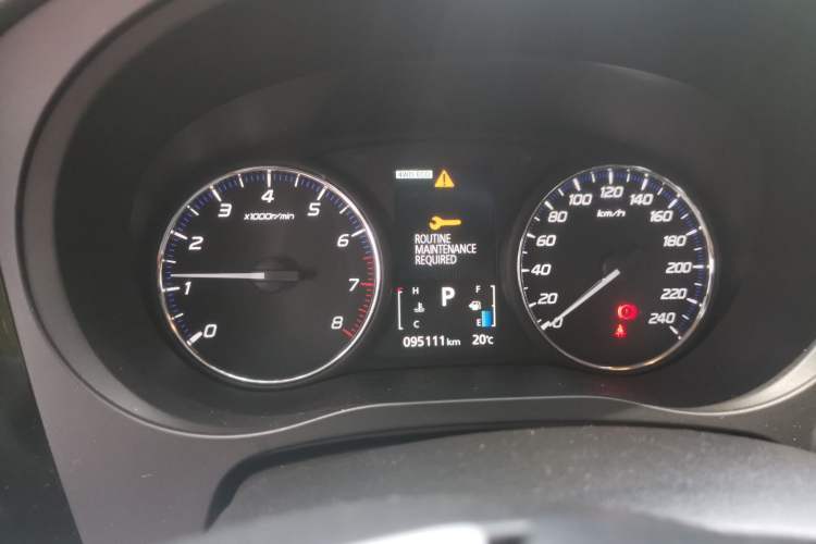 Used Mitsubishi Outlander 2014 2.4L 4x4 Deluxe Value Edition 5 Seats Instrument Cluster