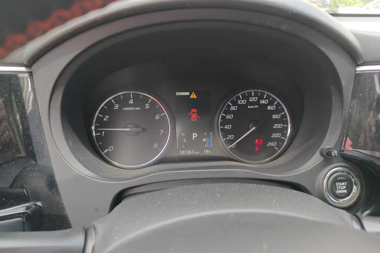 Used Mitsubishi Outlander 2014 2.4L 4x4 Deluxe Value Edition 5 Seats Instrument Cluster