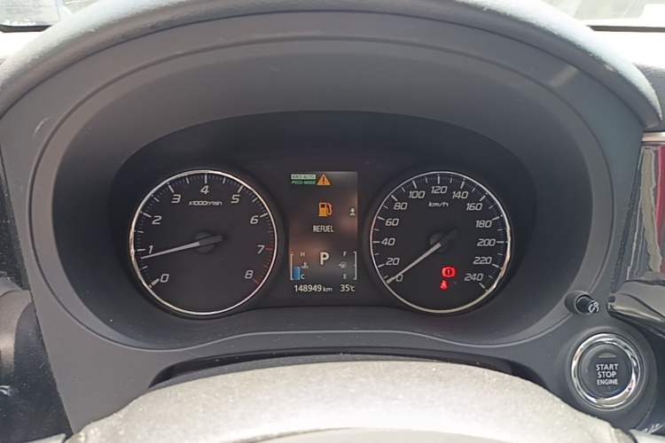 Used Mitsubishi Outlander 2014 2.4L 4x4 Deluxe Value Edition 5 Seats Instrument Cluster
