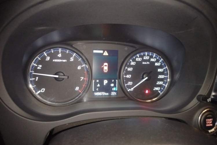 Used Mitsubishi Outlander 2014 2.4L 4x4 Deluxe Value Edition 7 Seats Instrument Cluster