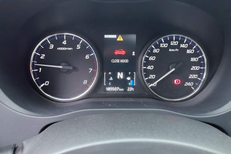 Used Mitsubishi Outlander 2014 2.4L 4x4 Deluxe Value Edition 5 Seats Instrument Cluster