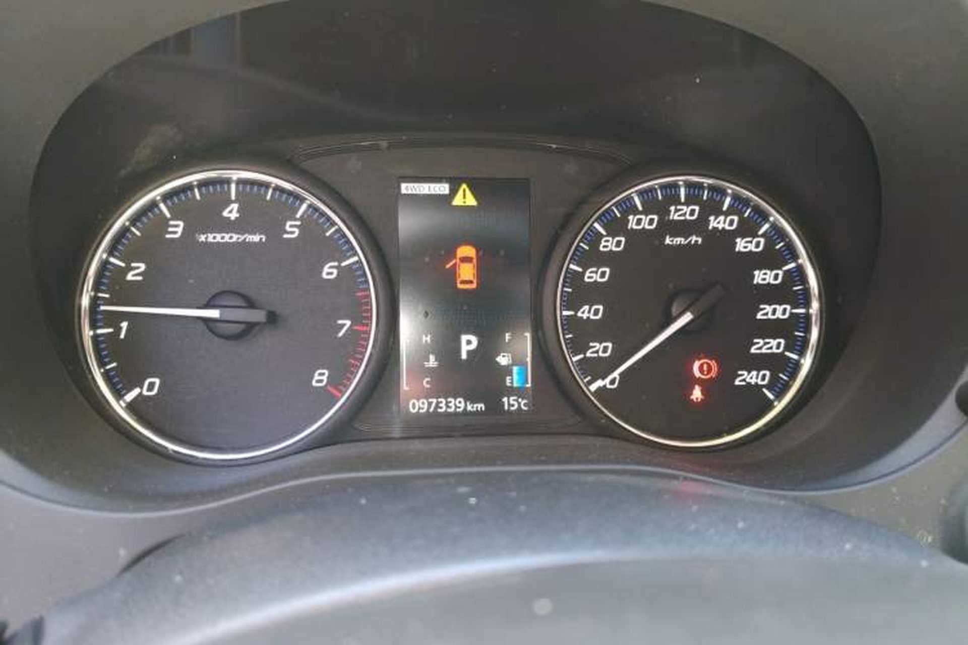 Used Mitsubishi Outlander 2014 2.4L 4x4 Deluxe Value Edition 5 Seats Instrument Cluster