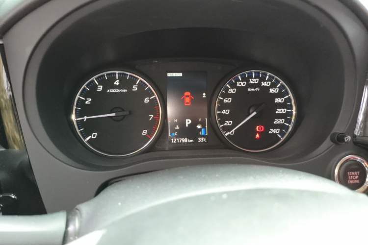 Used Mitsubishi Outlander 2014 2.4L 4x4 Deluxe Value Edition 5 Seats Instrument Cluster