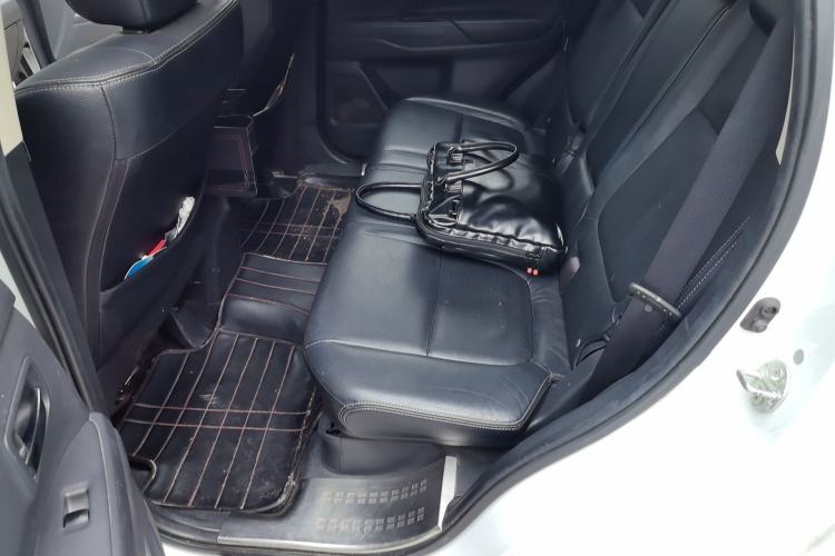 Used Mitsubishi Outlander 2014 2.4L 4x4 Deluxe Value Edition 5 Seats Left Rear Seat