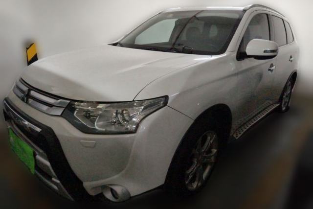 Used Mitsubishi Outlander 2014 2.4L 4x4 Deluxe Value Edition 5 Seats