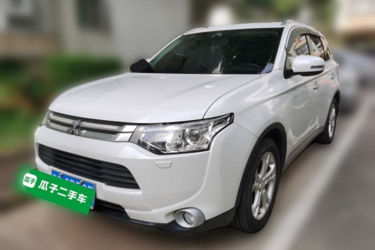 Used Mitsubishi Outlander 2014 2.4L 4x4 Deluxe Value Edition 7 Seats Guazi used car, China used car export, Used car for sale, Used cars, Cheapest cars for sale