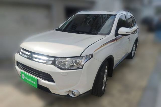 Used Mitsubishi Outlander 2014 2.4L 4x4 Deluxe Value Edition 5 Seats