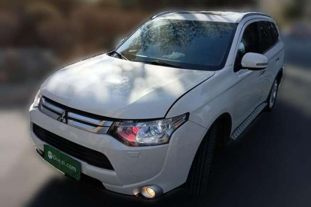 Used Mitsubishi Outlander 2014 2.4L 4x4 Deluxe Value Edition 5 Seats