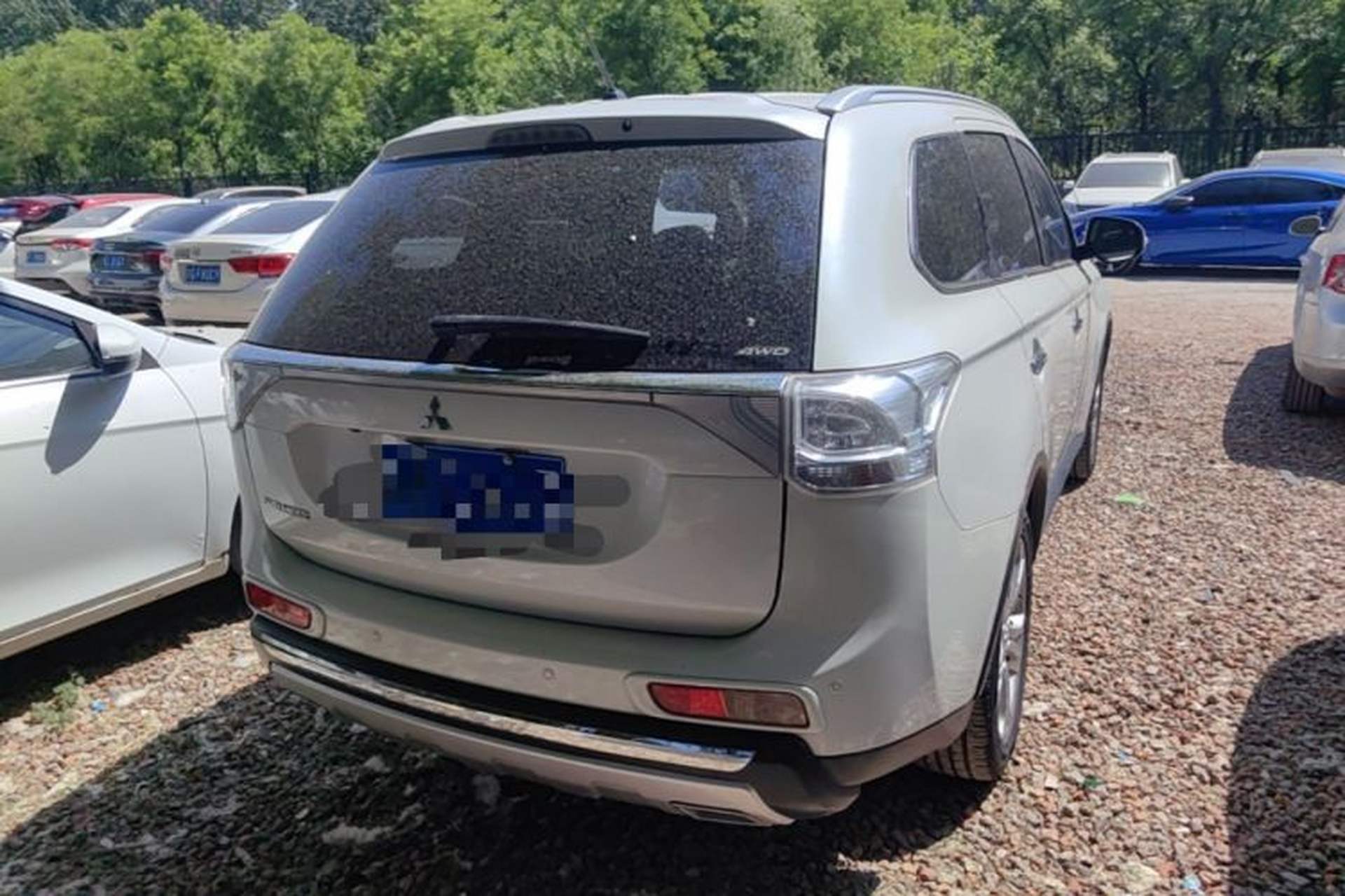 Used Mitsubishi Outlander 2014 2.4L 4x4 Deluxe Value Edition 5 Seats Rear Right 45 Deg