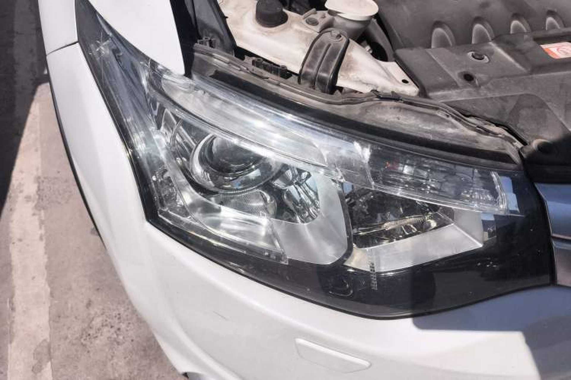 Used Mitsubishi Outlander 2014 2.4L 4x4 Deluxe Value Edition 5 Seats Right Front Headlight