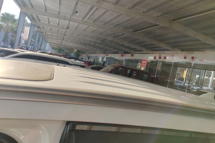 Used Mitsubishi Outlander 2014 2.4L 4x4 Deluxe Value Edition 5 Seats Roof