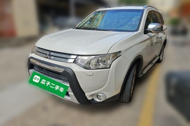 Used Mitsubishi Outlander 2014 2.4L 4x4 Deluxe Value Edition 5 Seats