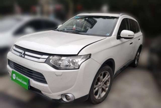 Used Mitsubishi Outlander 2014 2.4L 4x4 Deluxe Value Edition 5 Seats