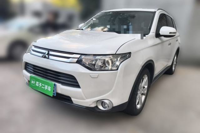 Used Mitsubishi Outlander 2014 2.4L 4x4 Deluxe Value Edition 5 Seats