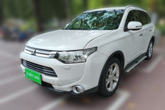 Used Mitsubishi Outlander 2014 2.4L 4x4 Deluxe Value Edition 5 Seats