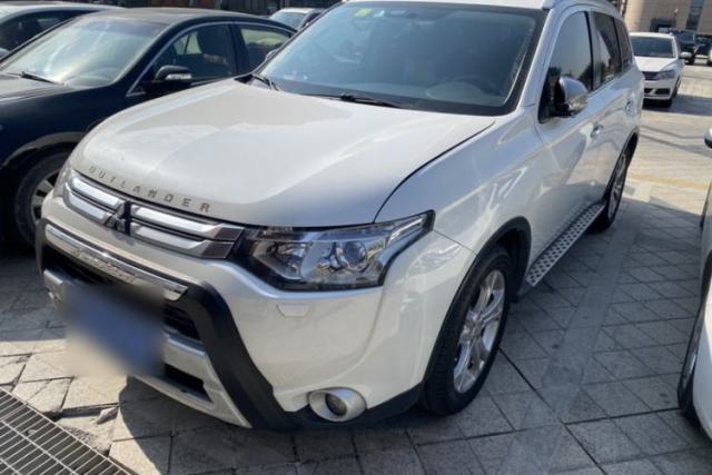 Used Mitsubishi Outlander 2014 2.4L 4x4 Deluxe Value Edition 5 Seats