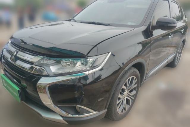 Used Mitsubishi Outlander 2016 2.4L 4x4 Luxury Edition 7-Seater