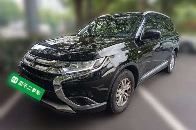 Used Mitsubishi Outlander 2016 2.0L Two-Wheel Drive Fashion Edition 5 Seats