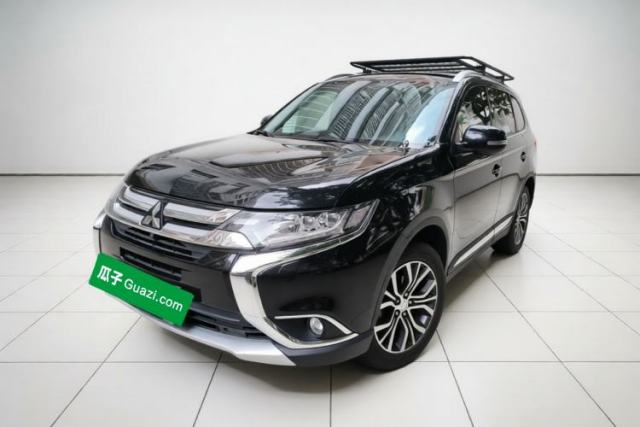 Ojetý Mitsubishi Outlander 2016 2.4L 4x4 Elite Edition 5 Seats