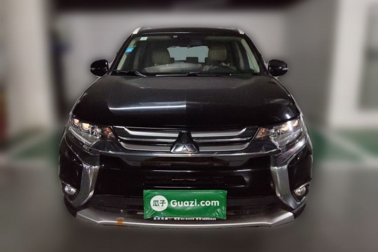 Used Mitsubishi Outlander 2016 2.4L 4x4 Elite Edition 5 Seats Front