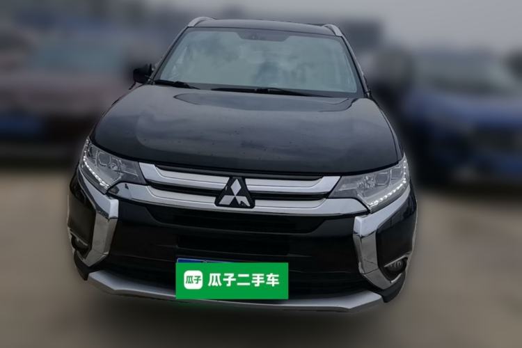 Used Mitsubishi Outlander 2016 2.4L 4x4 Elite Edition 5 Seats Front