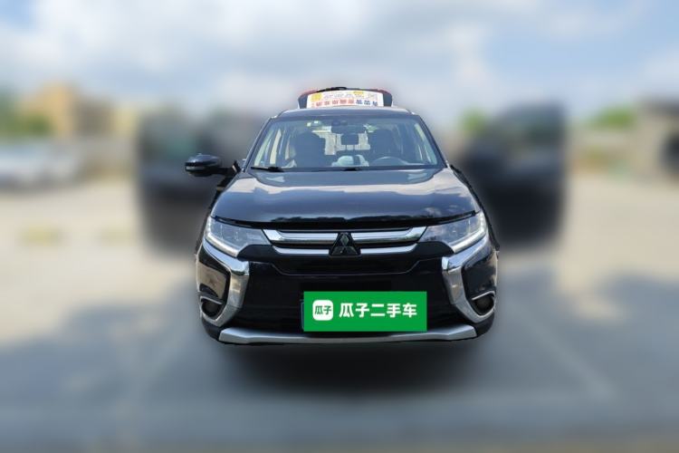 Used Mitsubishi Outlander 2016 2.4L 4x4 Elite Edition 5 Seats Front