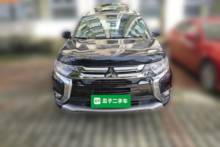 Used Mitsubishi Outlander 2016 2.4L 4x4 Elite Edition 5 Seats Front