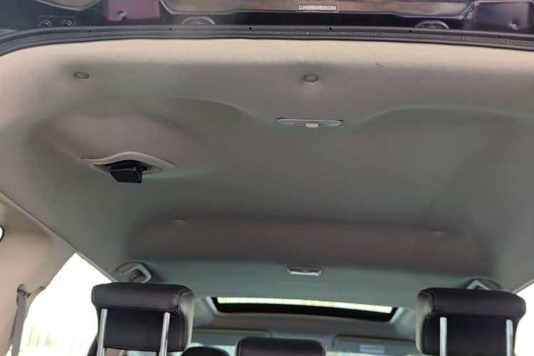 Used Mitsubishi Outlander 2016 2.4L 4x4 Elite Edition 5 Seats Headliner