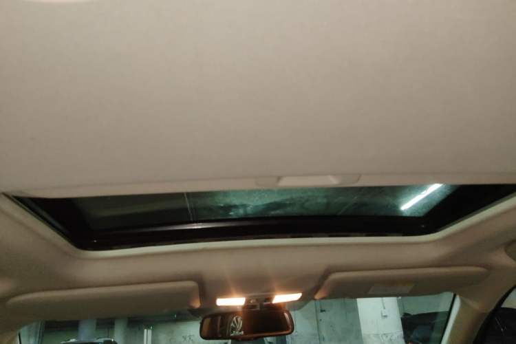 Used Mitsubishi Outlander  Headliner