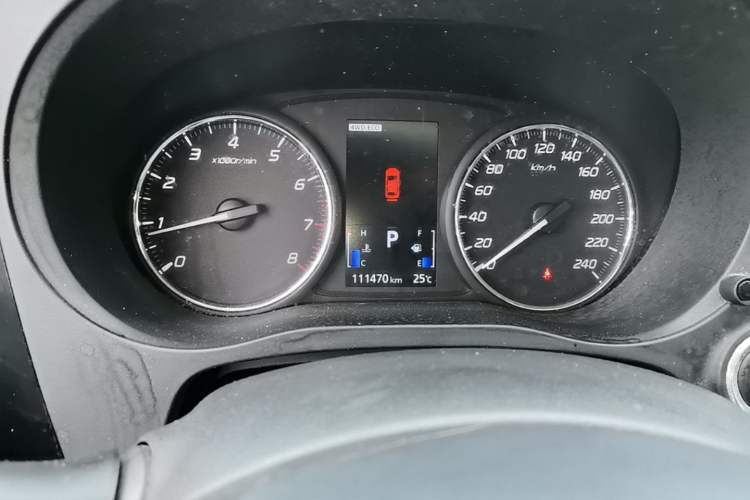 Used Mitsubishi Outlander 2016 2.4L 4x4 Elite Edition 5 Seats Instrument Cluster