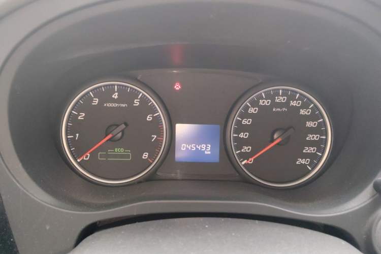Used Mitsubishi Outlander 2016 2.0L Two-Wheel Drive Fashion Edition 5 Seats Instrument Cluster
